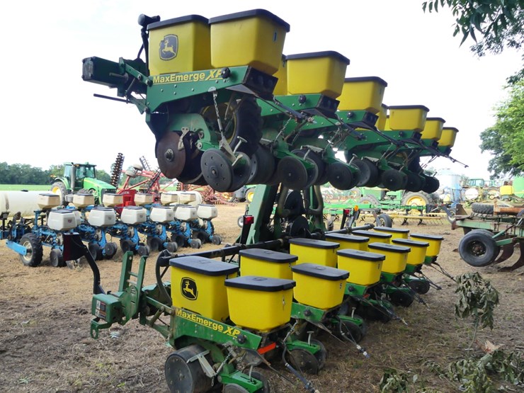 john-deere-1720-image-4