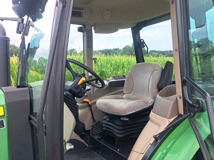 2019-john-deere-5090e-image-13