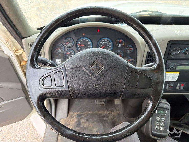 2008-international-durastar-4300-image-53