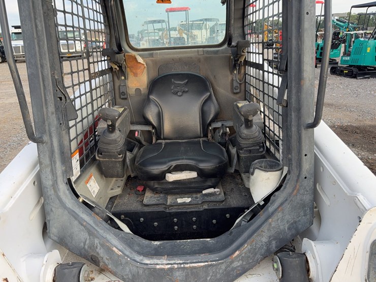 bobcat-t550-image-18