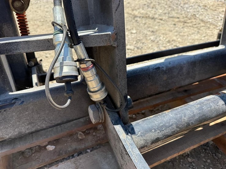 kubota-l4455a--4-pt-hitch-and-subframe-wh-auto-latch-uni-tach-image-10