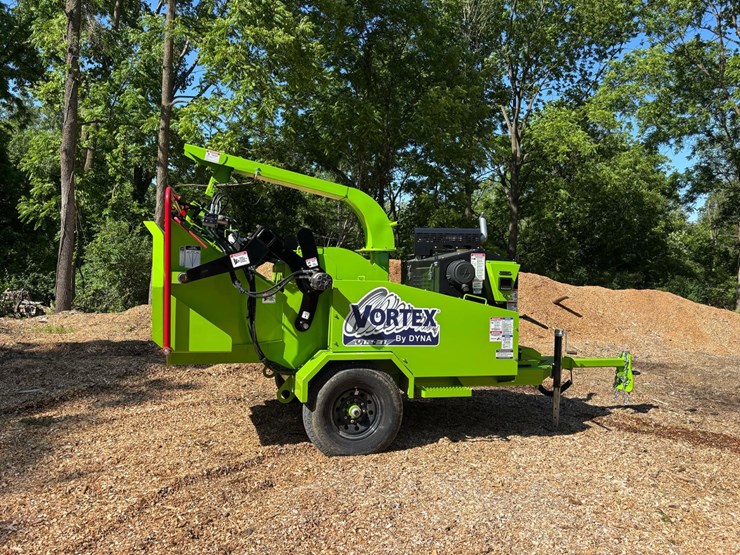 #157-•-2024-vortex-v12-31-towable-brush-chipper-image-63