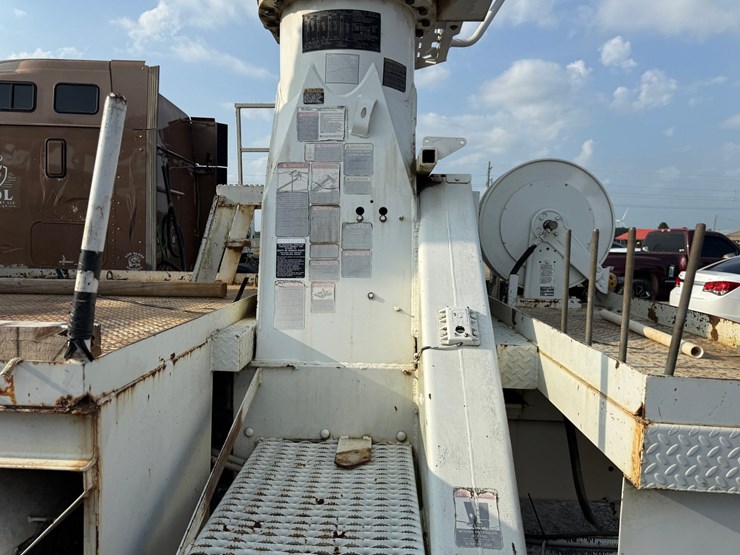 2007-international-durastar-4300-image-8