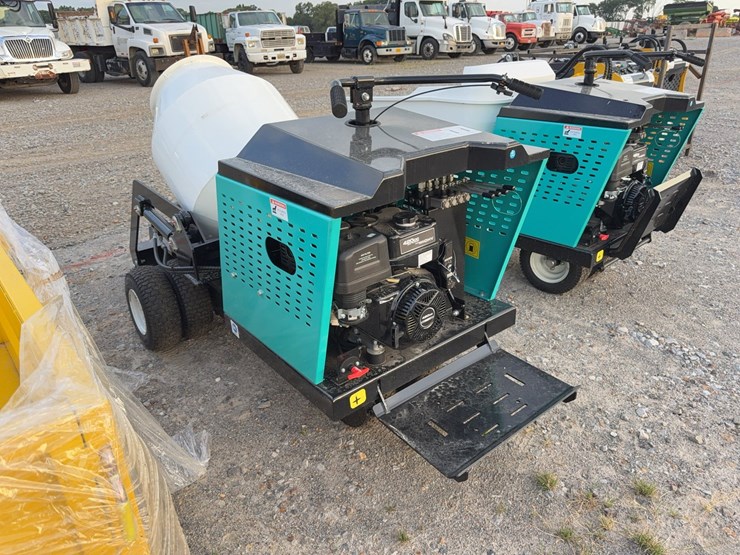 #43504-•-sdlool-mt800-wheeled-mini-mixer-truck-ltlsjbg800j260439-inv#43504-image-5