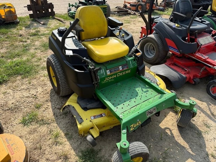 john-deere-z445-image-1