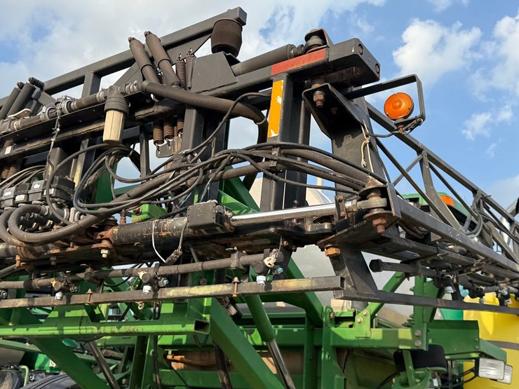 2002-john-deere-4710-image-83