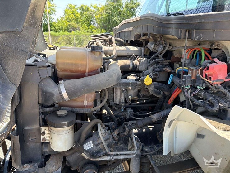 2013-international-durastar-4300-image-31