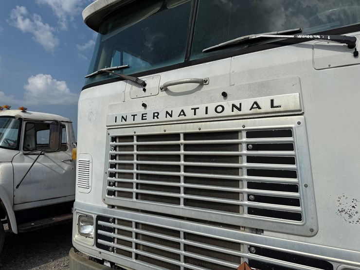 1984-international-cof9670-image-32