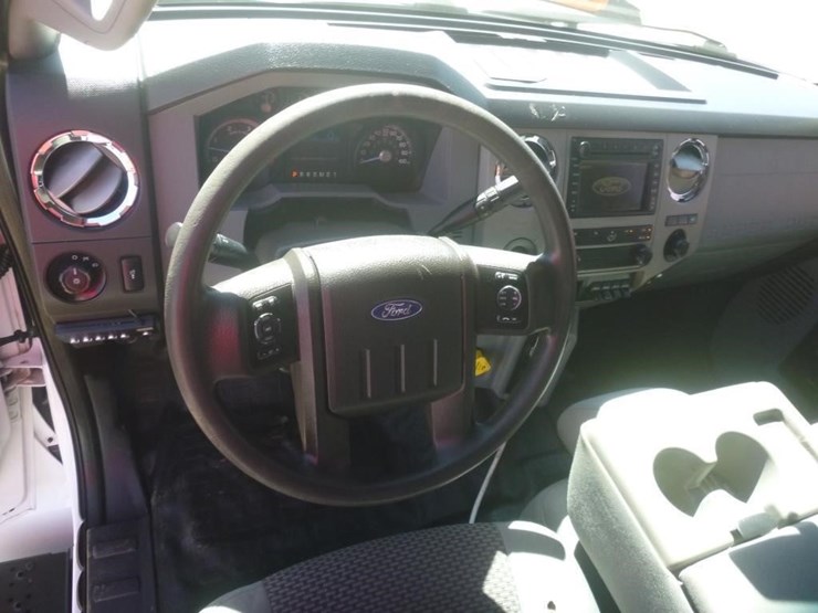 2016-ford-f650-image-21