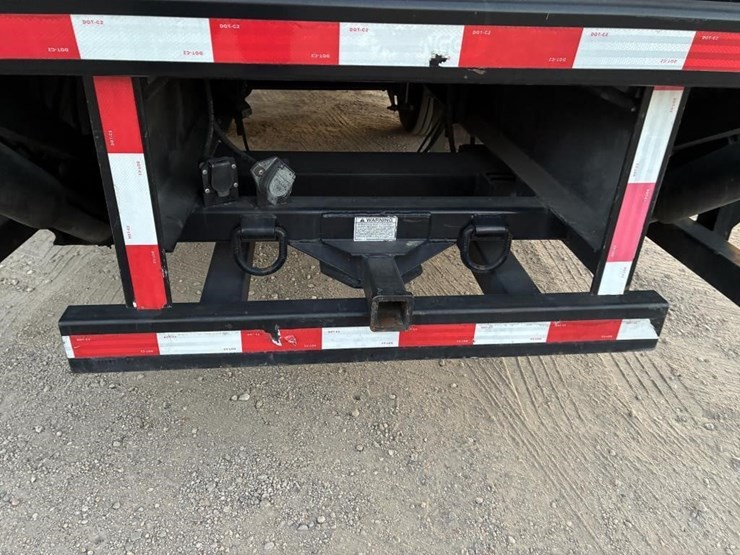 2016-ford-f650-xlt-image-6