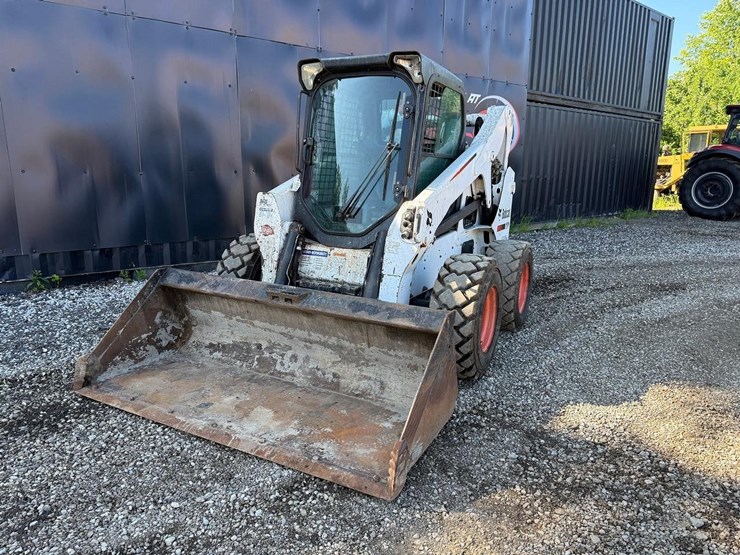 2015-bobcat-s650-image-8