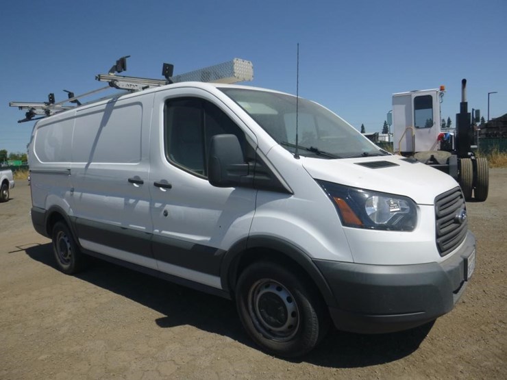 2018-ford-transit-image-2