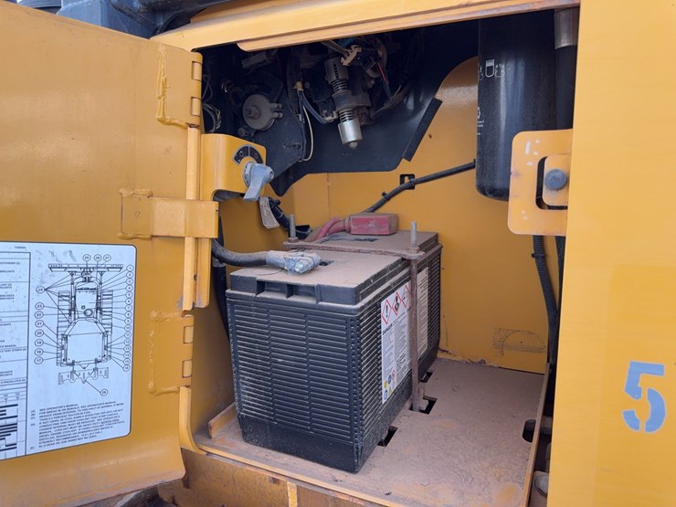 deere-450j-image-33