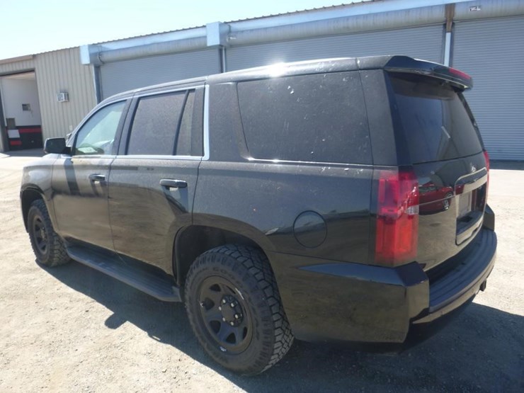 2018-chevrolet-tahoe-image-4