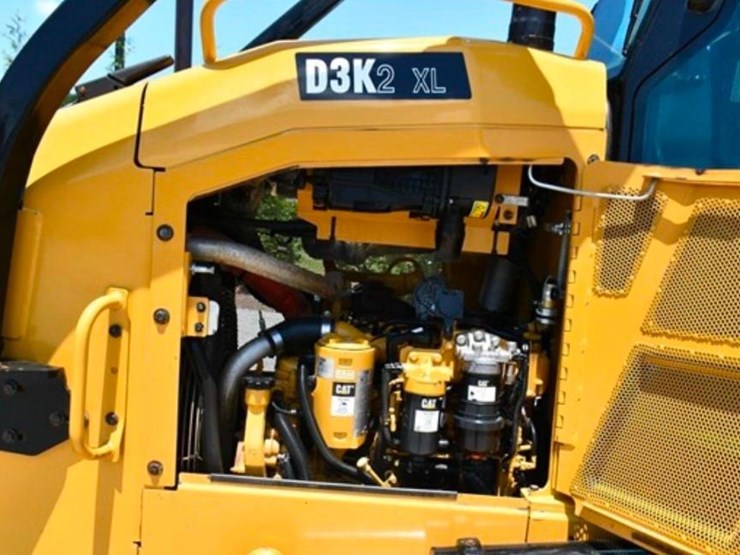 2020-caterpillar-d3k2-xl-image-8