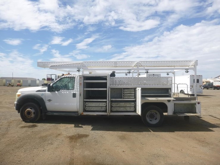 2011-ford-f550-image-5