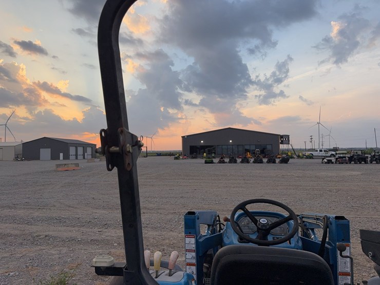 new-holland-7308-image-15