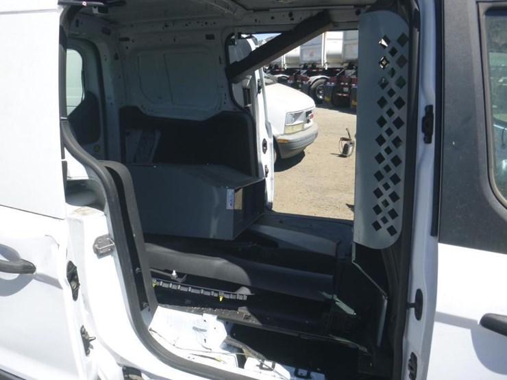 2015-ford-transit-connect-image-8