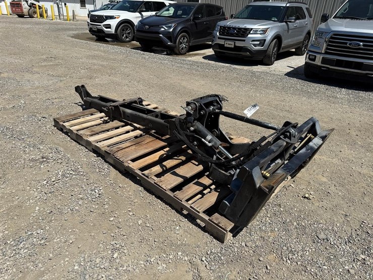kubota-l4455a--4-pt-hitch-and-subframe-wh-auto-latch-uni-tach-image-6