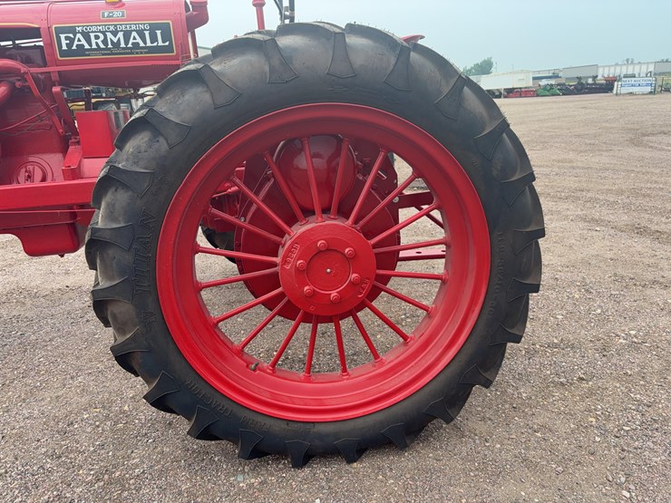 1938-farmall-f20-tractor-image-8
