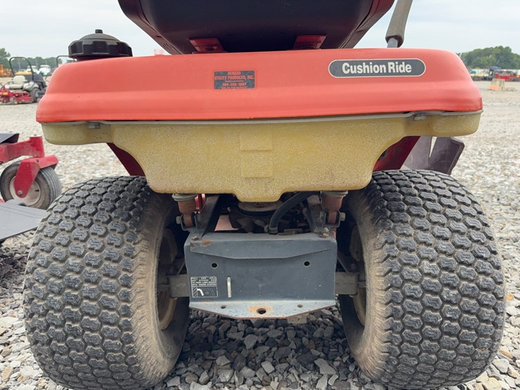 kubota-t1670-image-10