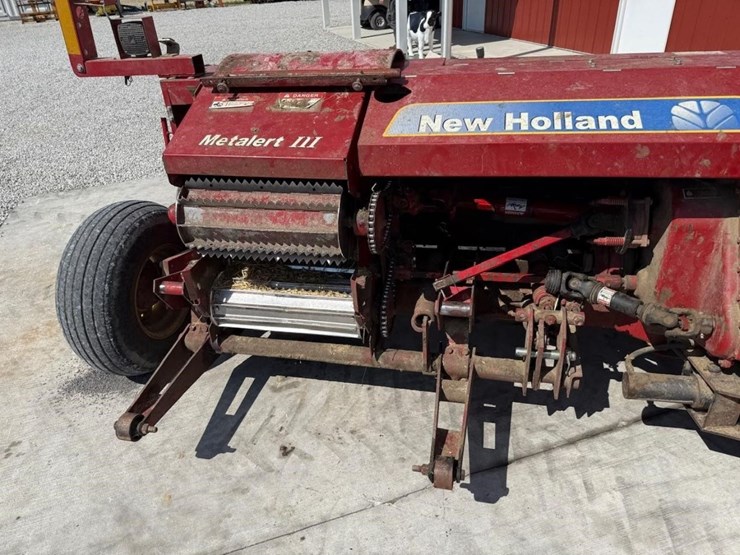 2015-new-holland-fp230-image-23