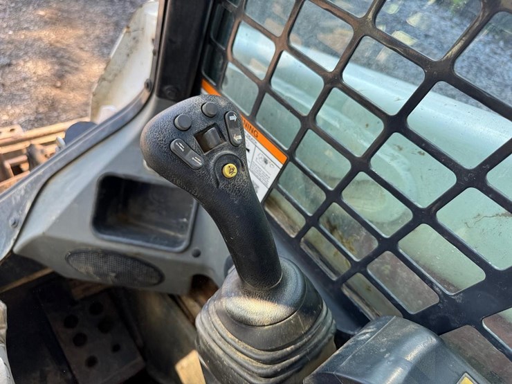 2020-bobcat-t550-image-26