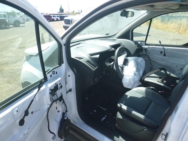2015-ford-transit-connect-image-5