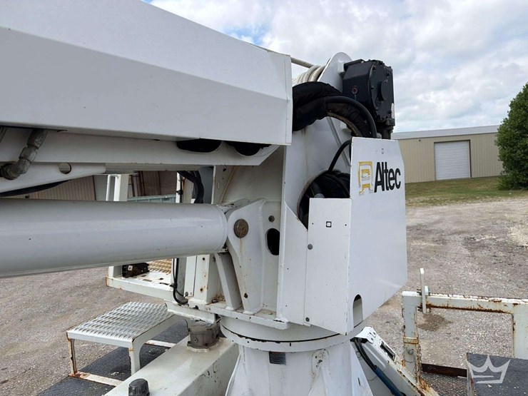 2019-international-durastar-4300-image-32