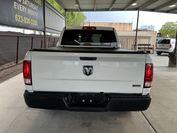 2016-dodge-1500-image-6