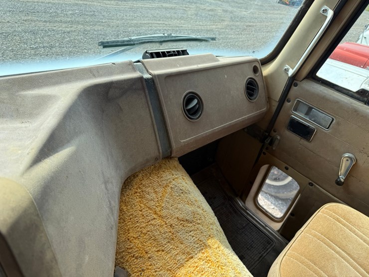 1984-international-cof9670-image-56