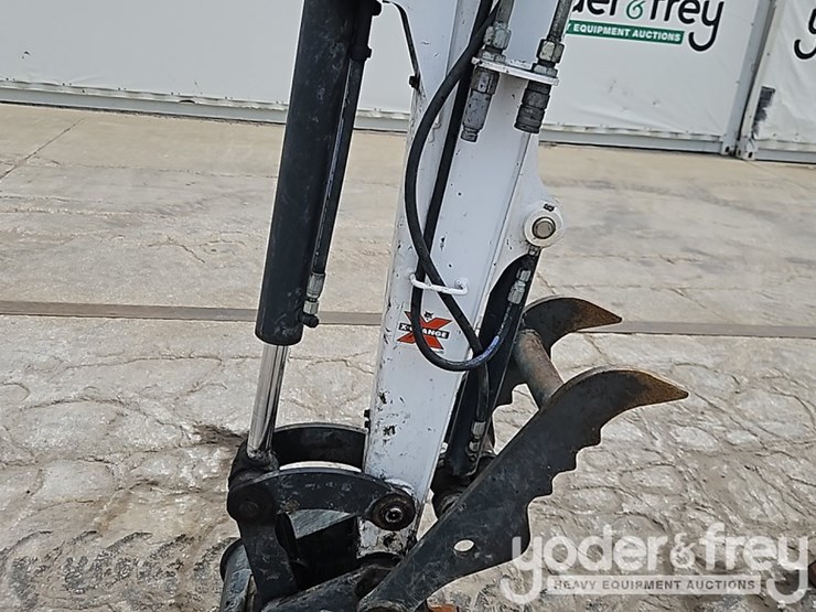 2022-bobcat-e32-image-19