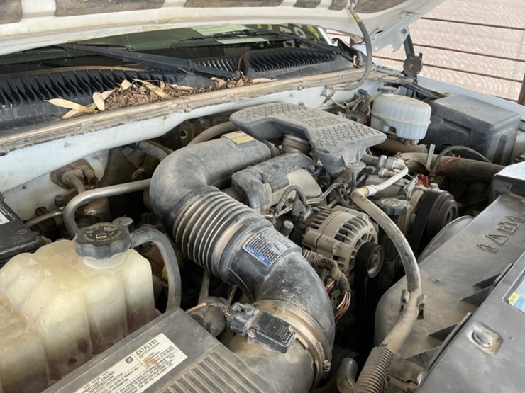 2005-gmc-sierra-2500hd-image-13