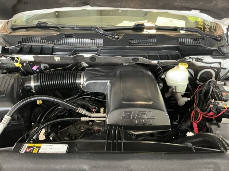 2016-dodge-1500-image-11
