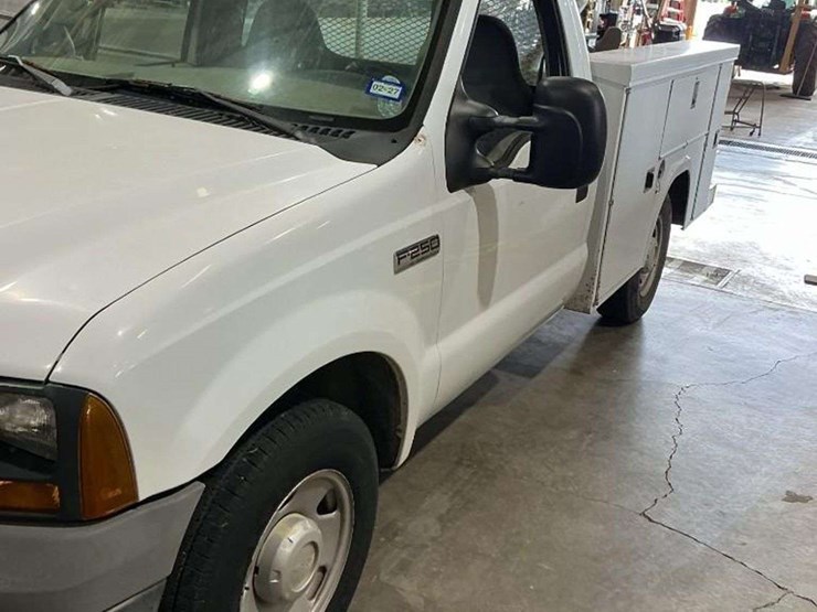 2005-ford-f250-image-1