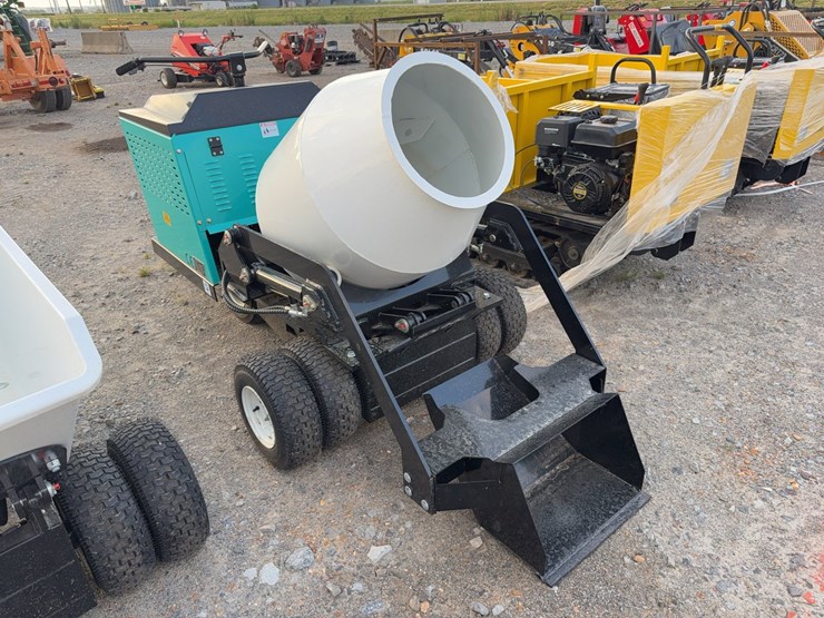 #43504-•-sdlool-mt800-wheeled-mini-mixer-truck-ltlsjbg800j260439-inv#43504-image-2