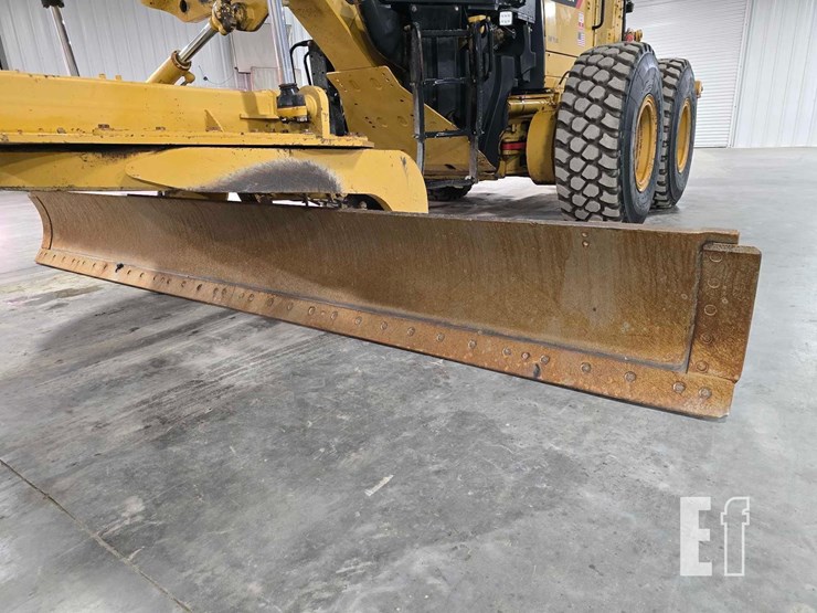 2013-caterpillar-14m-image-6