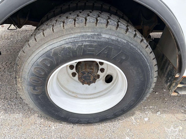 2008-international-durastar-4300-image-47