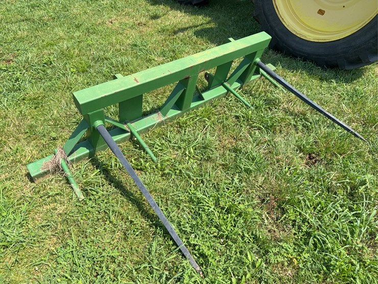 double-hay-spear-for-loader-image-1