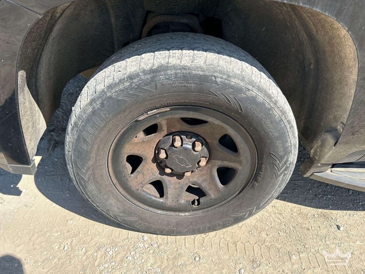 2019-chevrolet-tahoe-image-24