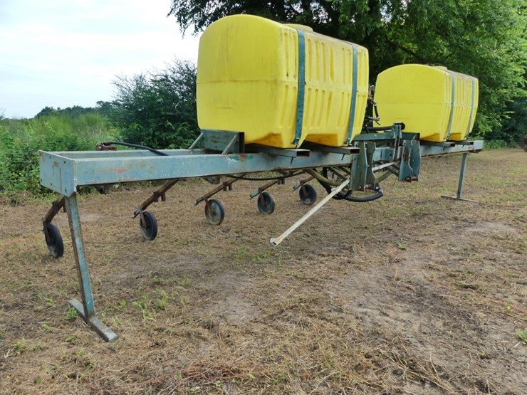 3pt-400-gal-6-row-lay-by-rig-image-2