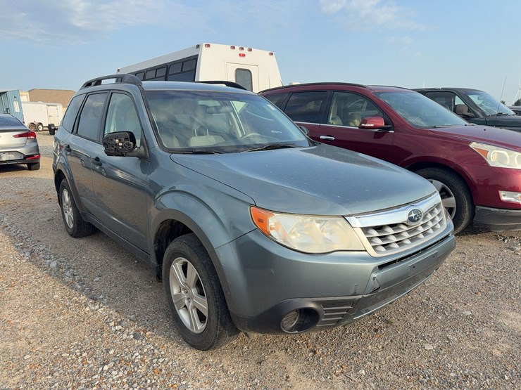 2012-subaru-forester-image-2