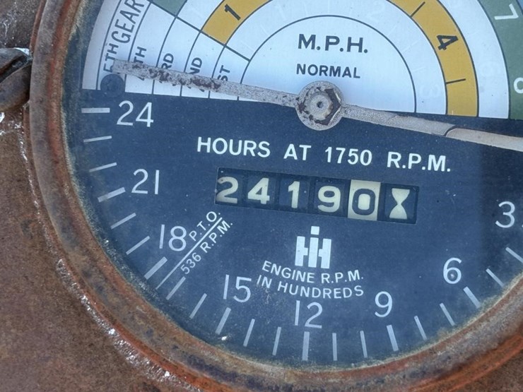 1956-international-300-image-45