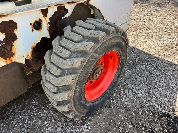 2005-bobcat-s250-image-14