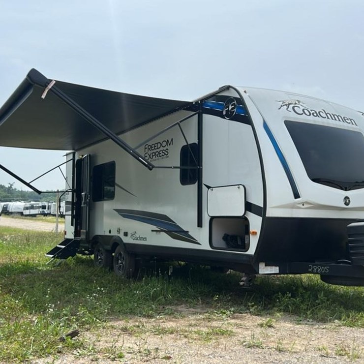 #143 • 2024 Forest River Coachmen Freedom Express Ultra Lite 246RKS Camper