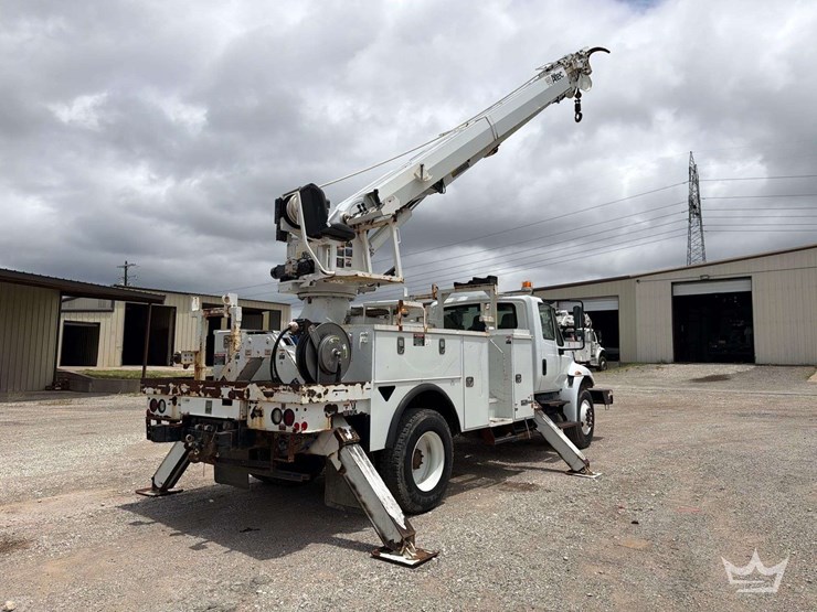 2019-international-durastar-4300-image-4