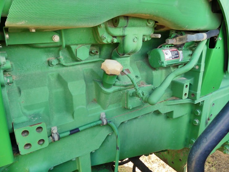 2015-john-deere-8295r-image-14