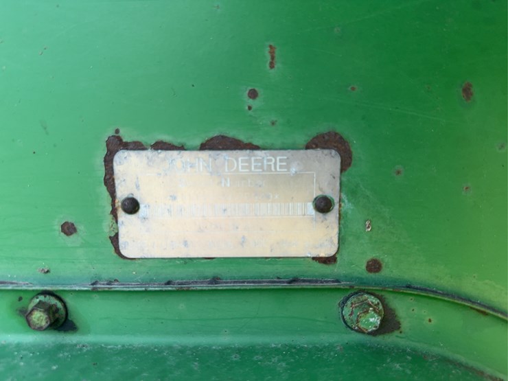 john-deere-8-image-12