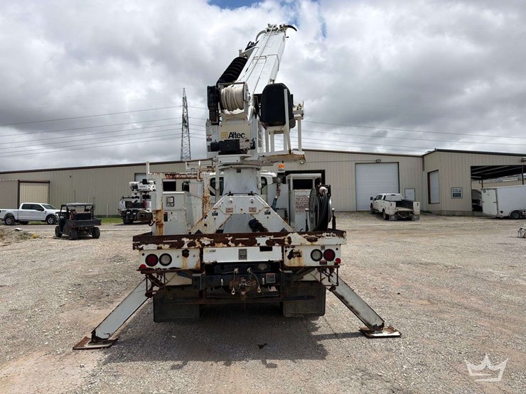2019-international-durastar-4300-image-5
