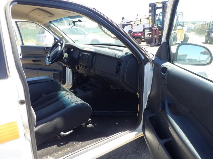 2002-dodge-dakota-image-7